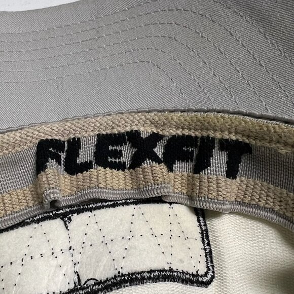 Quiksilver Grounder Trucker Hat Flexfit Beige/Gray Mesh - Picture 4 of 5